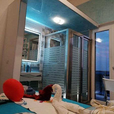 B&B Vista Mare โครโตเน ภายนอก รูปภาพ