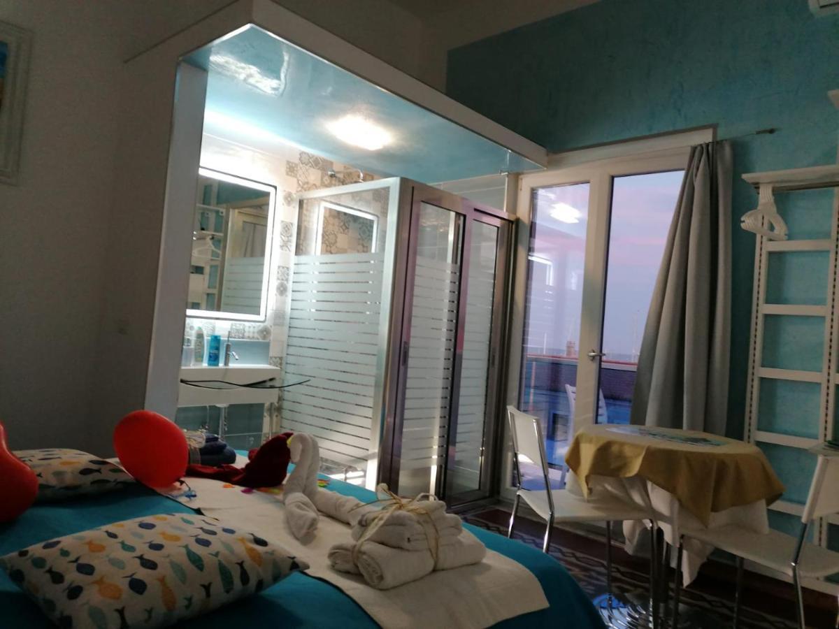 B&B Vista Mare โครโตเน ภายนอก รูปภาพ