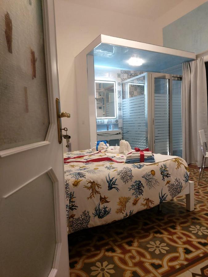 B&B Vista Mare โครโตเน ภายนอก รูปภาพ